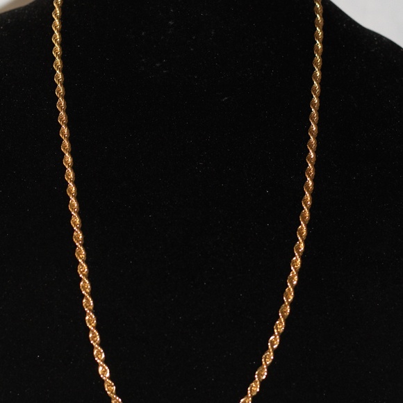 Moet Gold Link Necklace - Picture 6 of 9